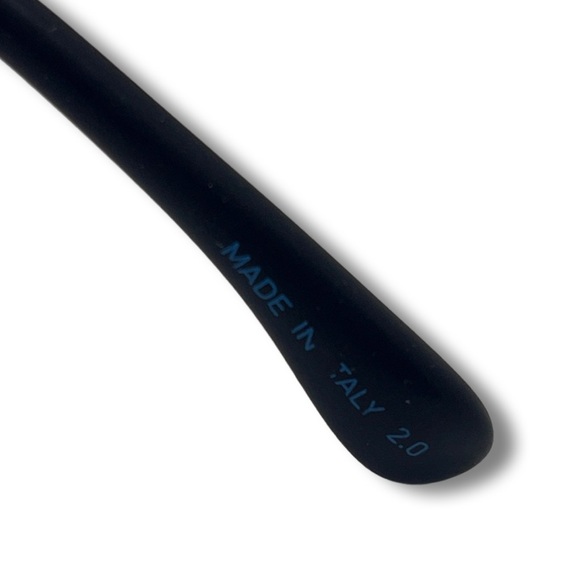 ADIDAS 😎 - Picture 4 of 13